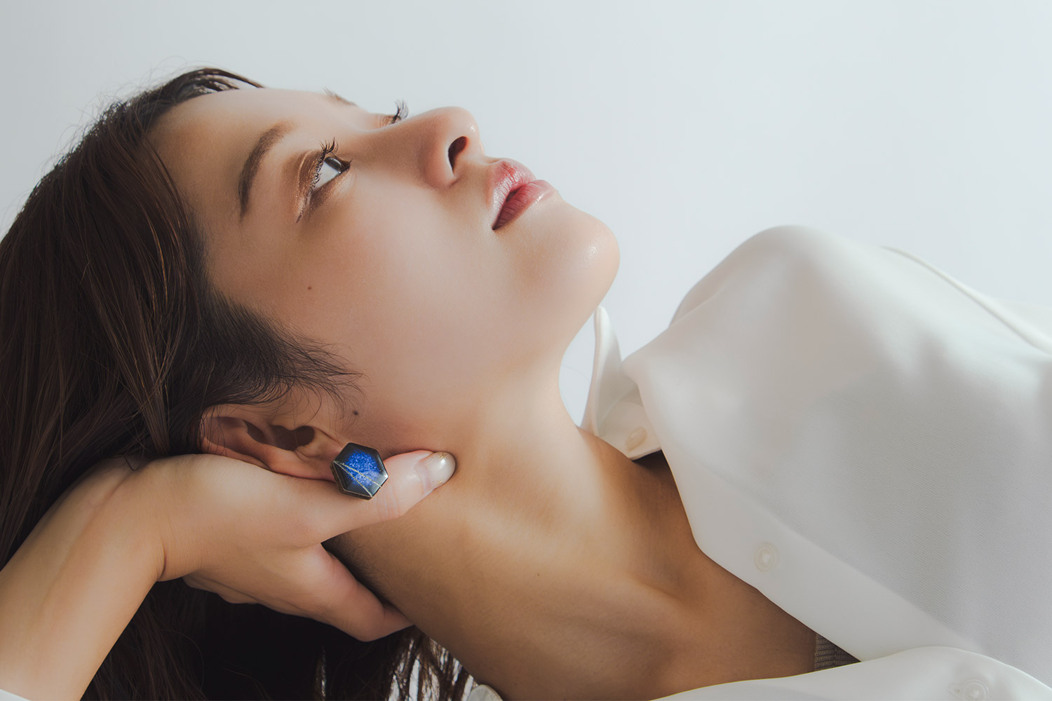 美濃焼陶器×彫刻【carve】斜映 ピアス／イヤリング｜藍